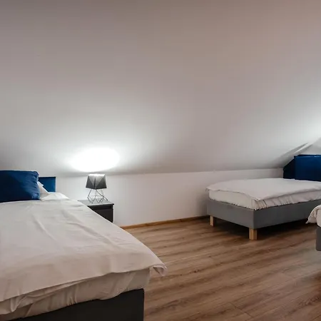 W Winiarni Apartment