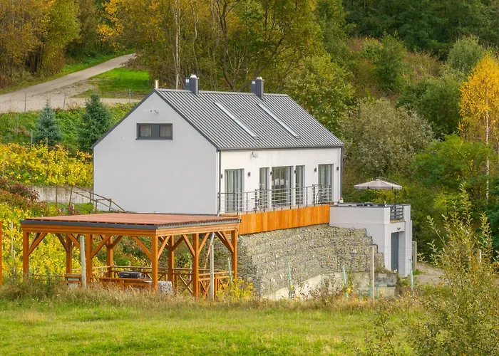 Appartamento W Winiarni Dabrowka Szczepanowska